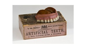 Artifical teeth